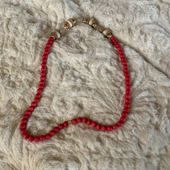 CAROLINA STRUNG LONG WOOD NECKLACE - Picture 3 of 5